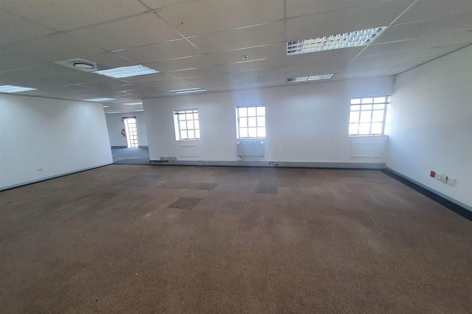 430  m² Commercial space in Newton Park photo number 13