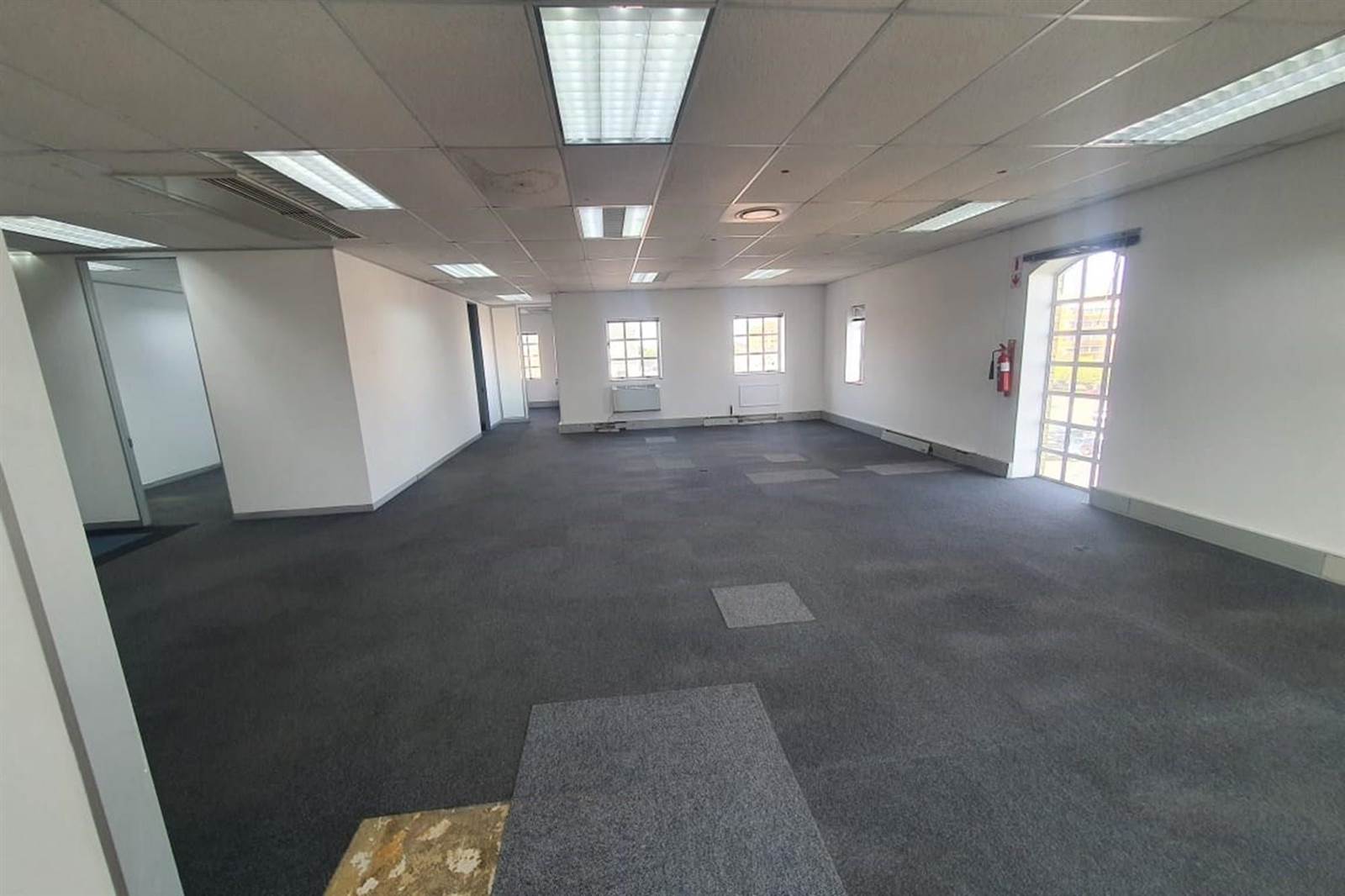 430  m² Commercial space in Newton Park photo number 8