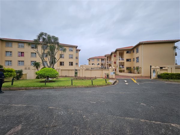 3 Bedroom Apartment 3 Bedroom Apartment