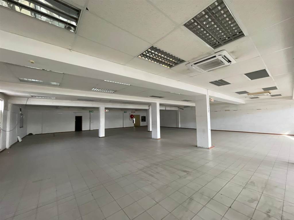 4861  m² Industrial space in Goodwood photo number 24