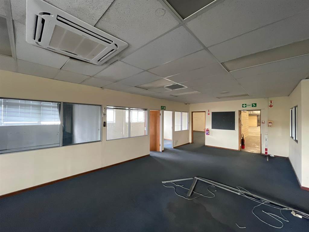 4861  m² Industrial space in Goodwood photo number 11