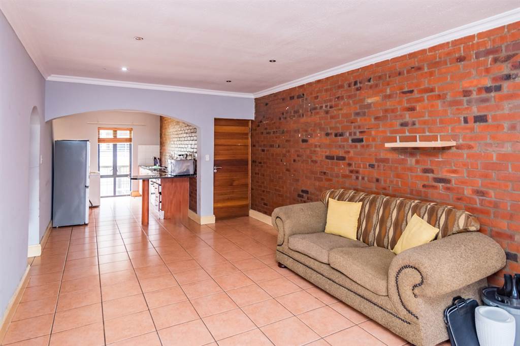 2 Bed Apartment in Auckland Park photo number 4