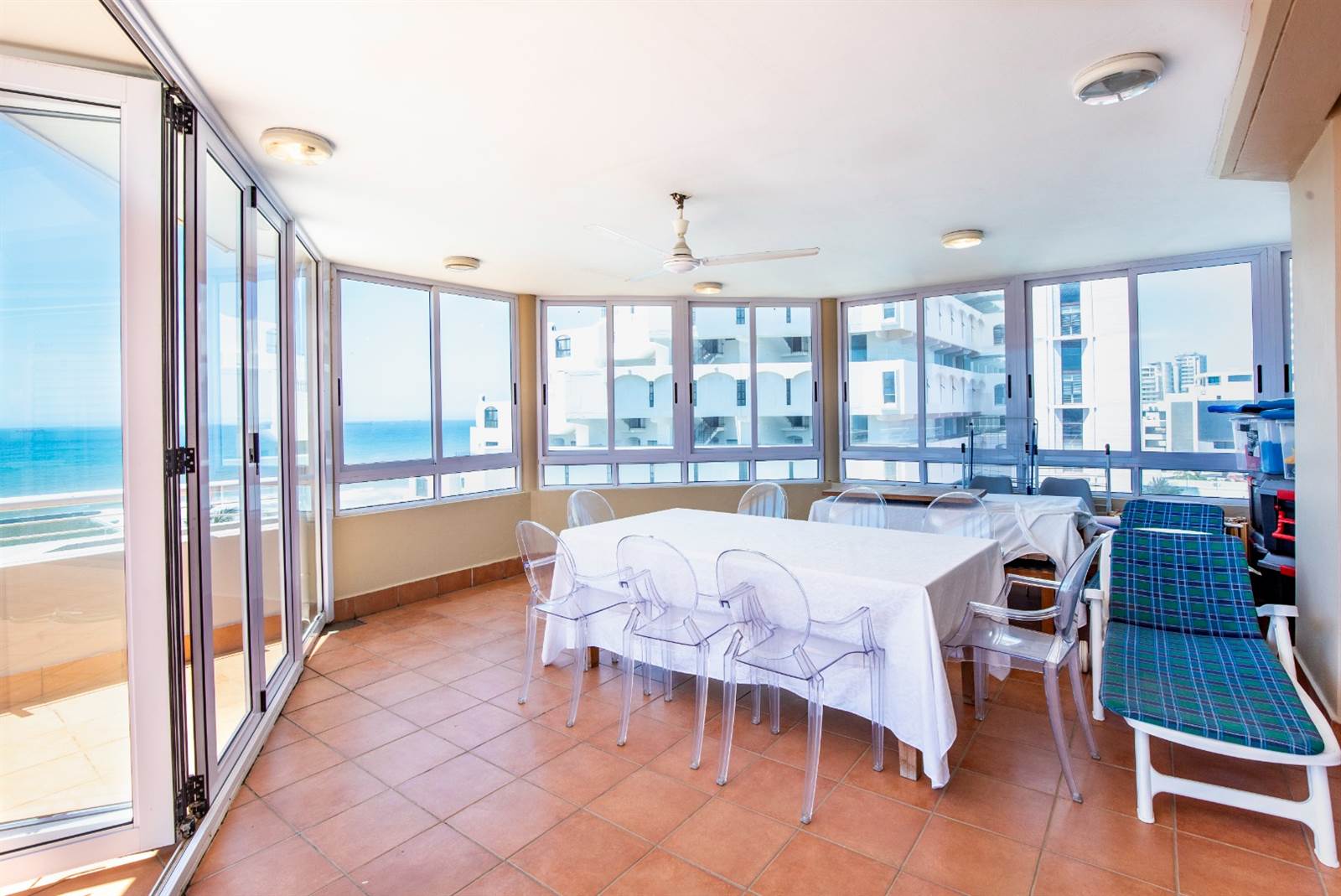 4 Bed Apartment in Umhlanga Rocks photo number 8