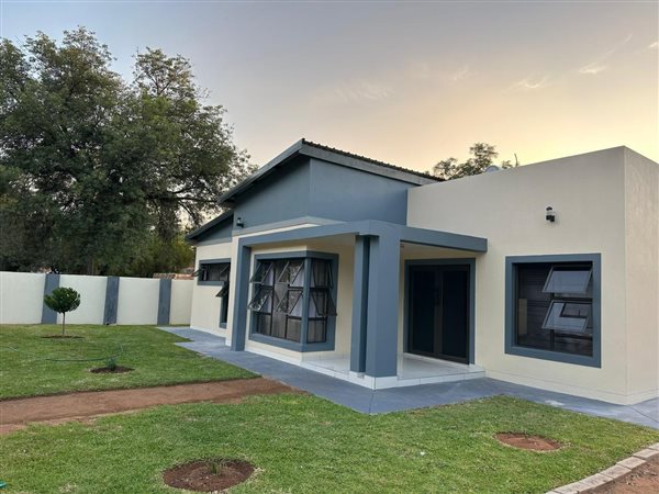3 Bedroom House 3 Bedroom House