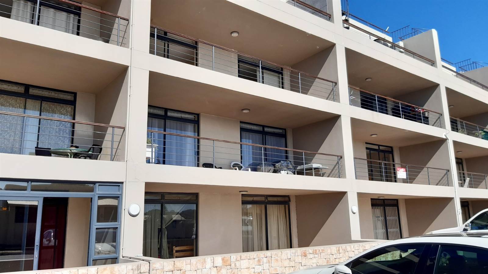 2 Bed Apartment in Gansbaai and surrounds photo number 7