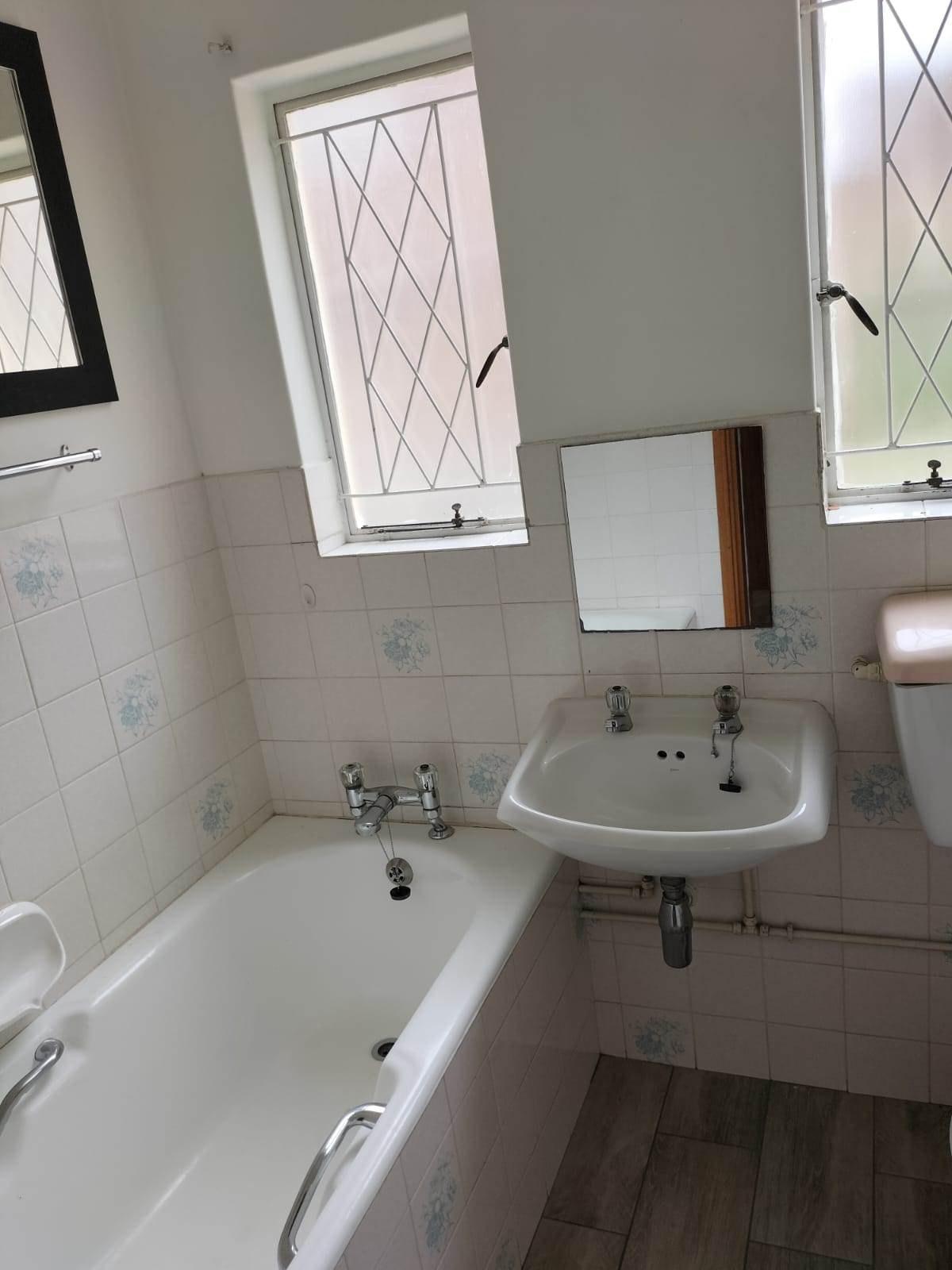 3 Bed Flat in Malvern photo number 12