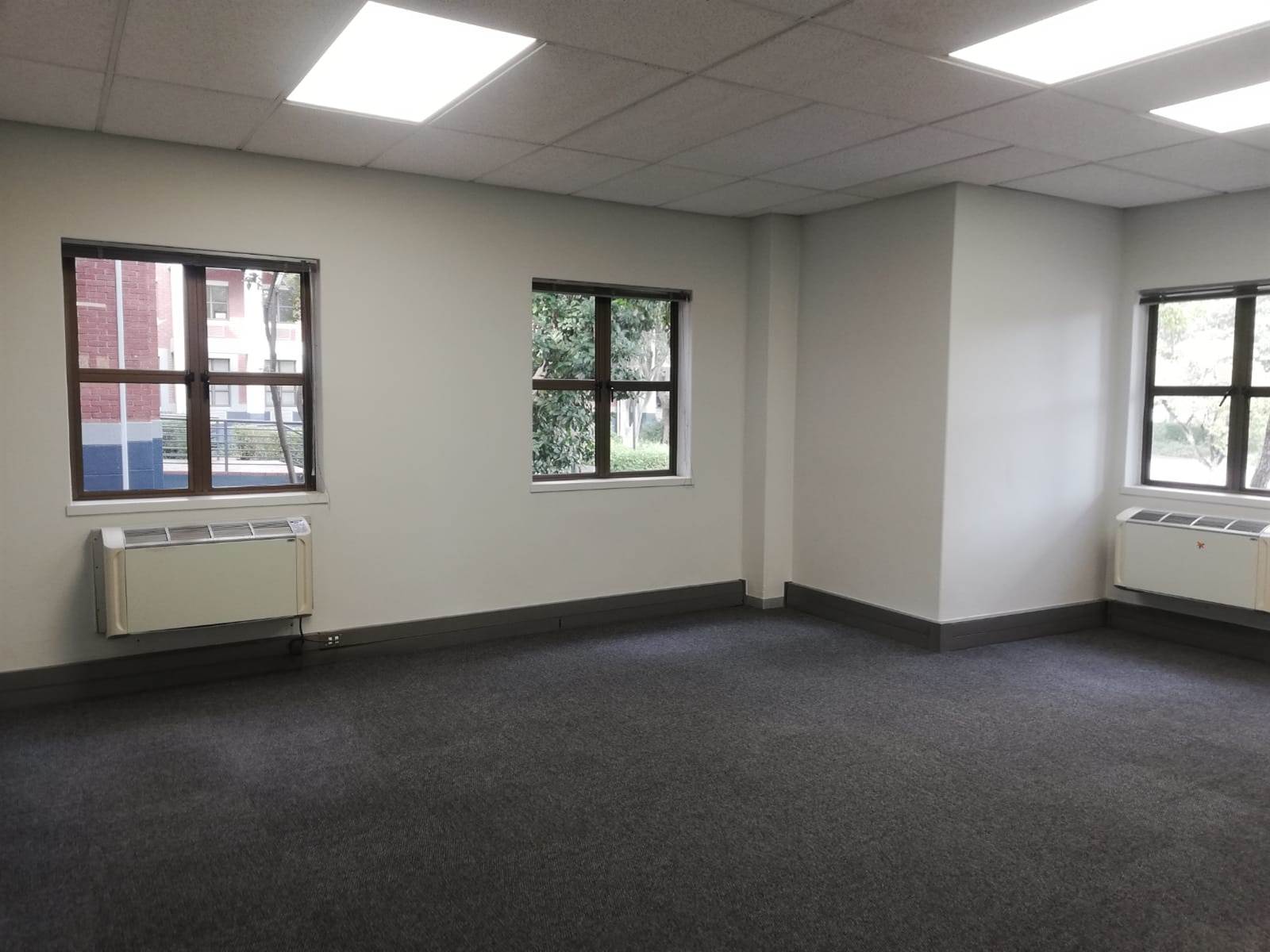 843.1  m² Commercial space in Woodmead photo number 22