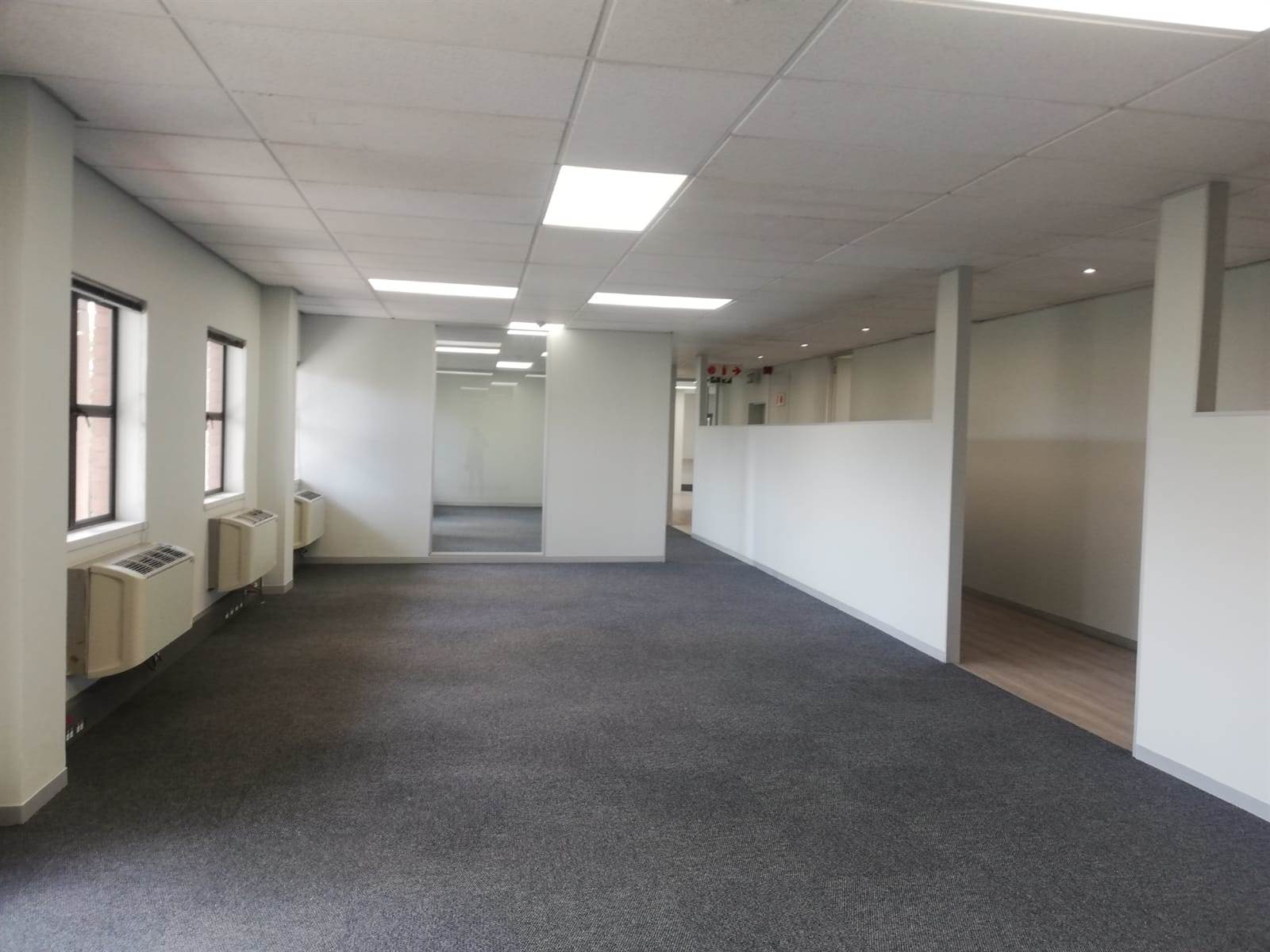 843.1  m² Commercial space in Woodmead photo number 18