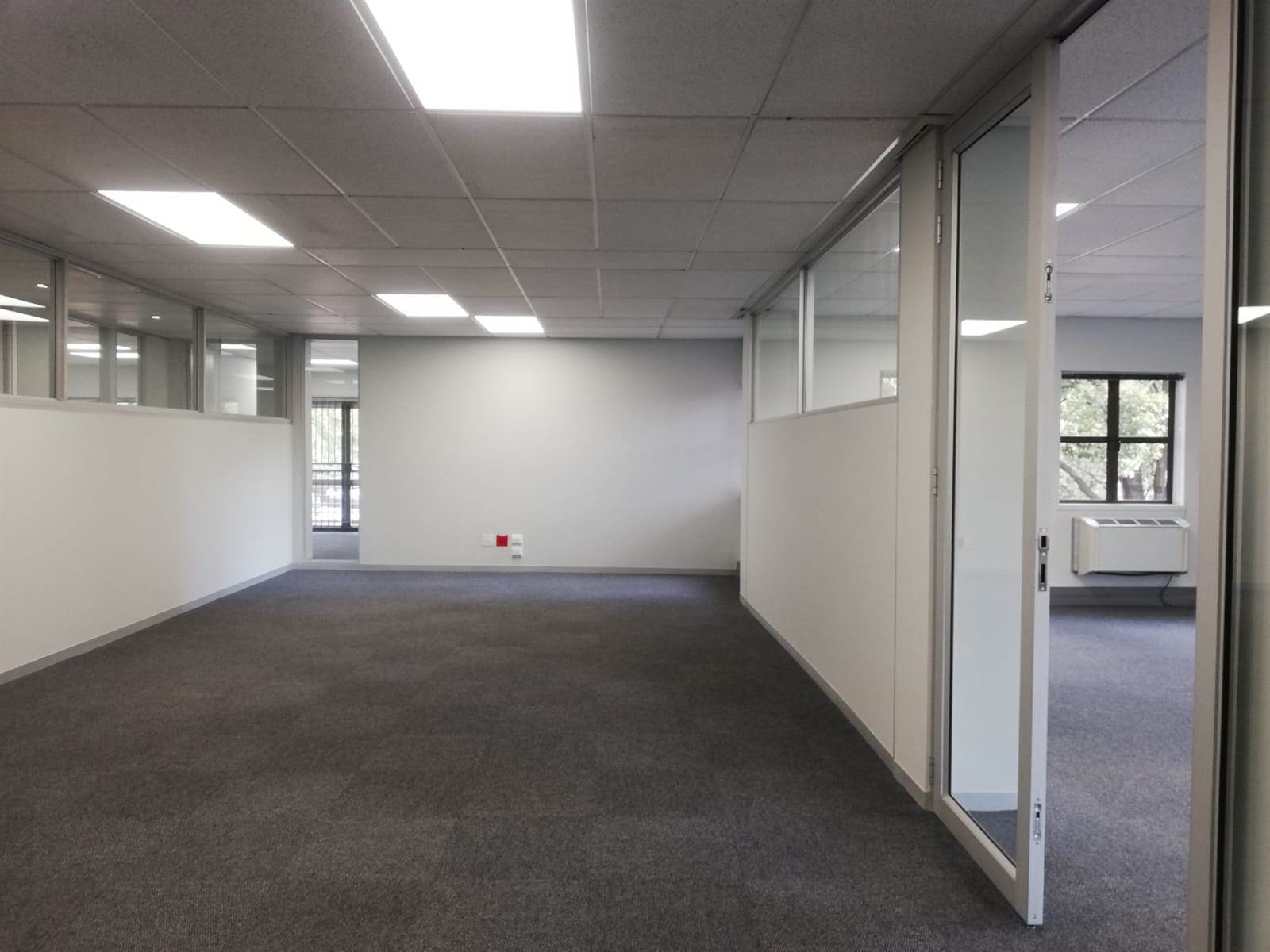 843.1  m² Commercial space in Woodmead photo number 13