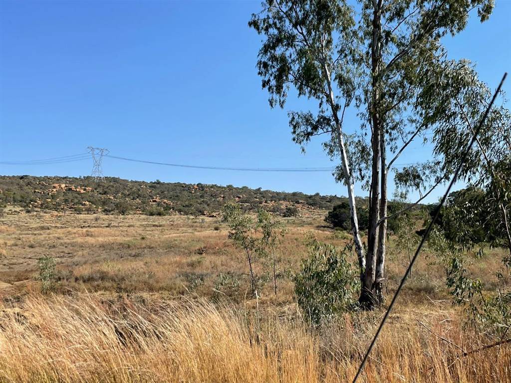 11 ha Land available in Zwavelpoort photo number 1