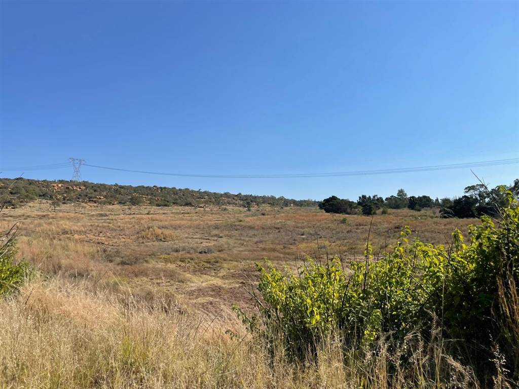 11 ha Land available in Zwavelpoort photo number 4