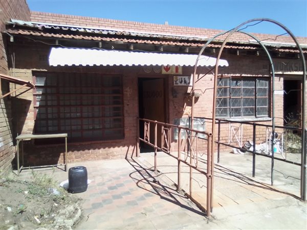 Commercial space in Tembisa