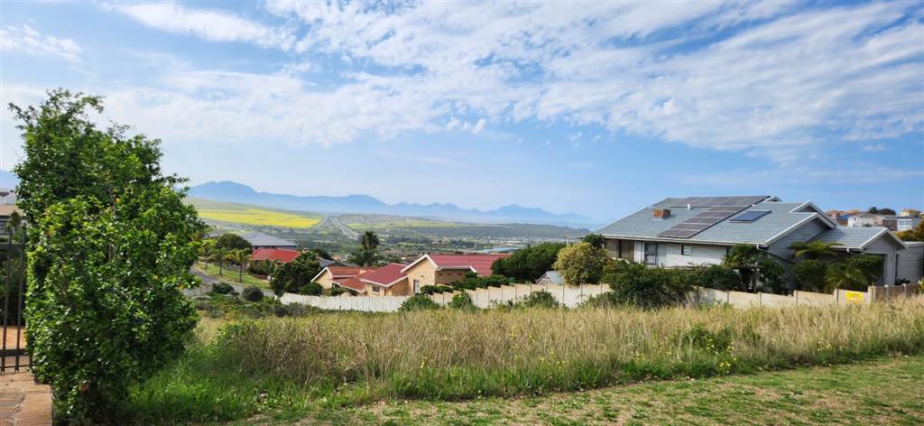 874 m² Land available in Hartenbos Heuwels photo number 2