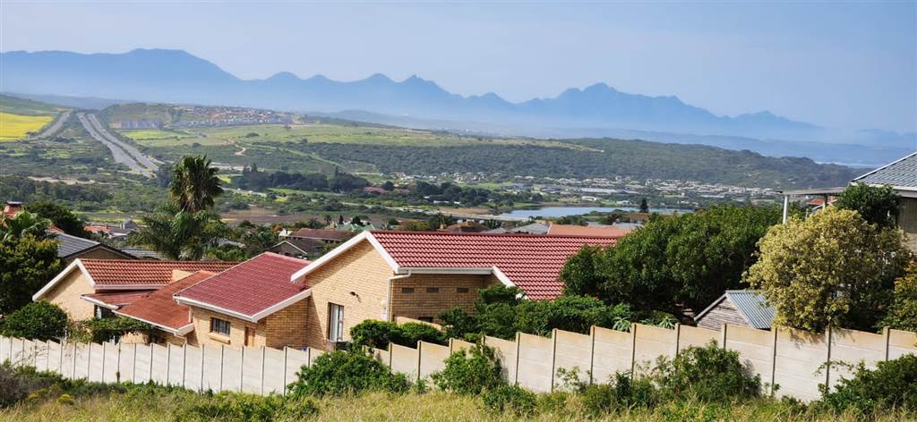 874 m² Land available in Hartenbos Heuwels photo number 5