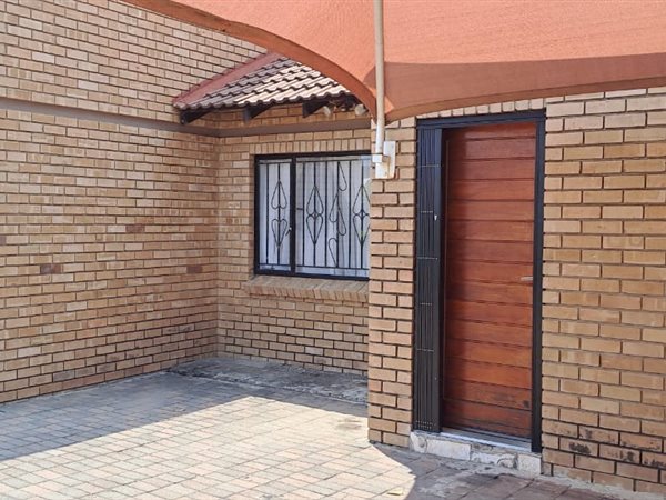 3 Bedroom House 3 Bedroom House