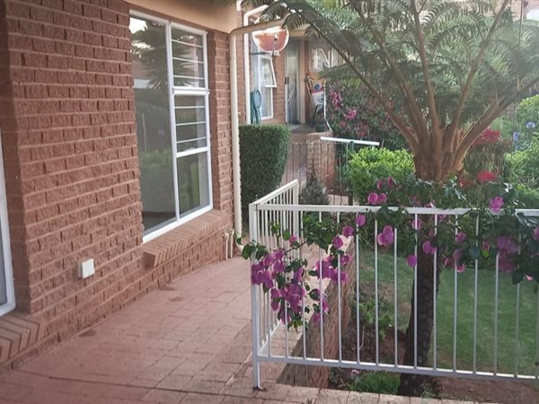 2 Bedroom Townhouse 2 Bedroom Townhouse