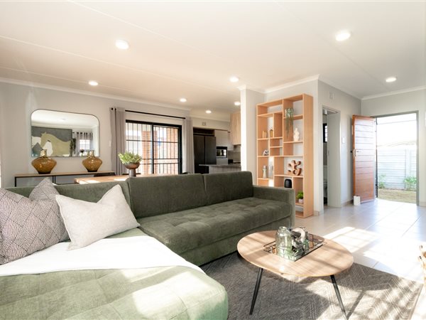 4 Bedroom House 4 Bedroom House