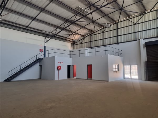 1 632  m² Industrial space