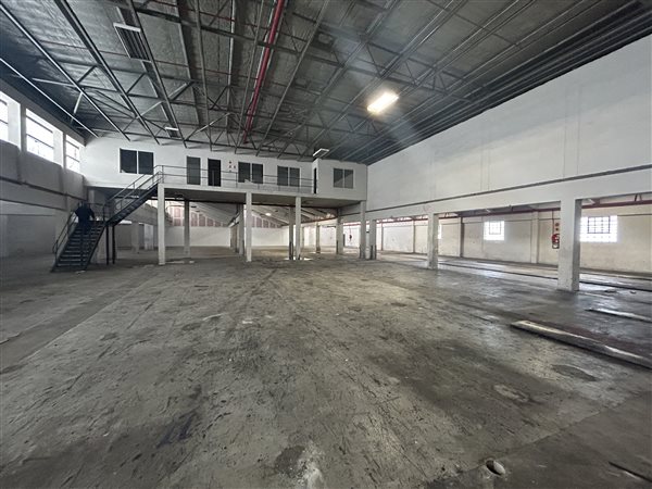 2040  m² Industrial space