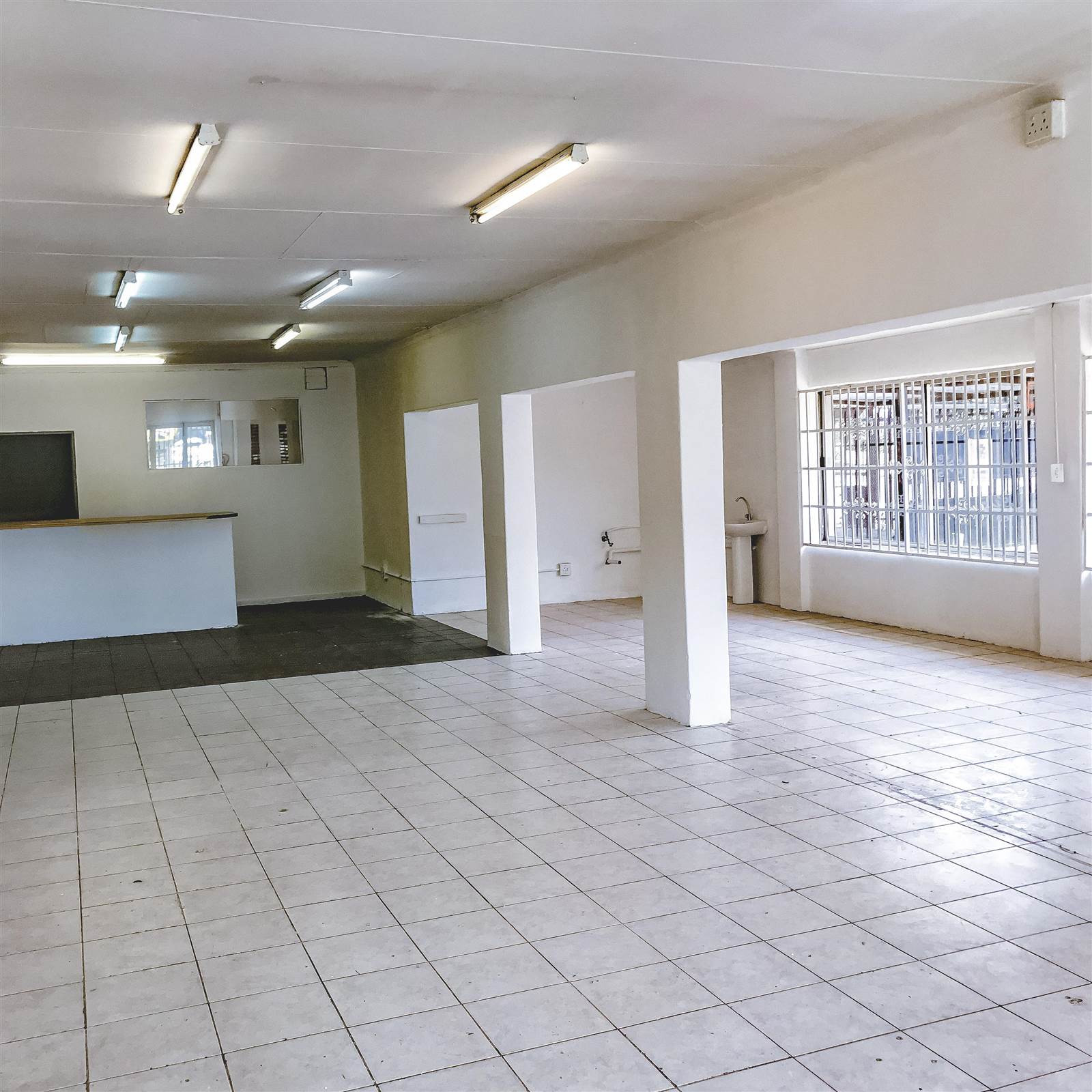 330  m² Commercial space in Blackheath photo number 8