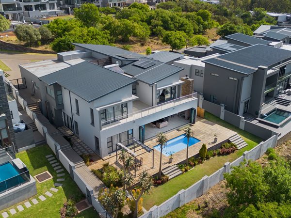 5 Bedroom House