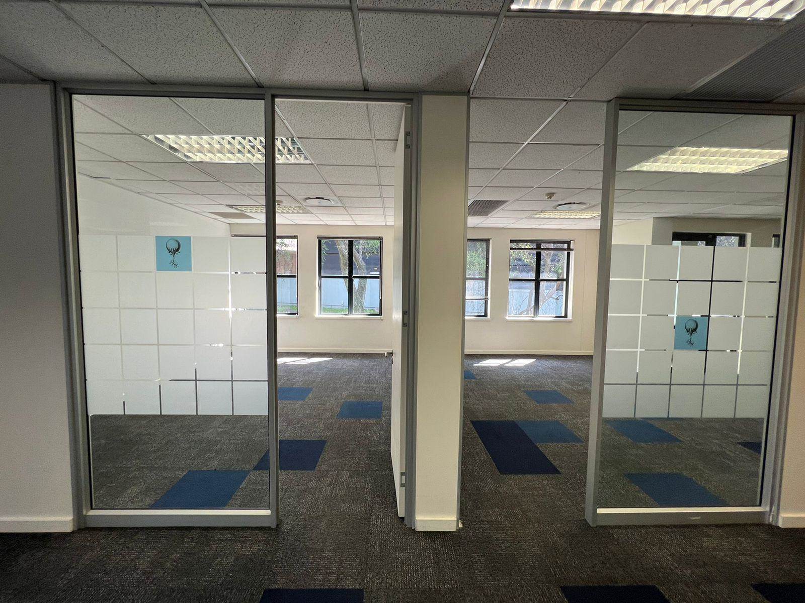 999  m² Commercial space in Sandown photo number 16