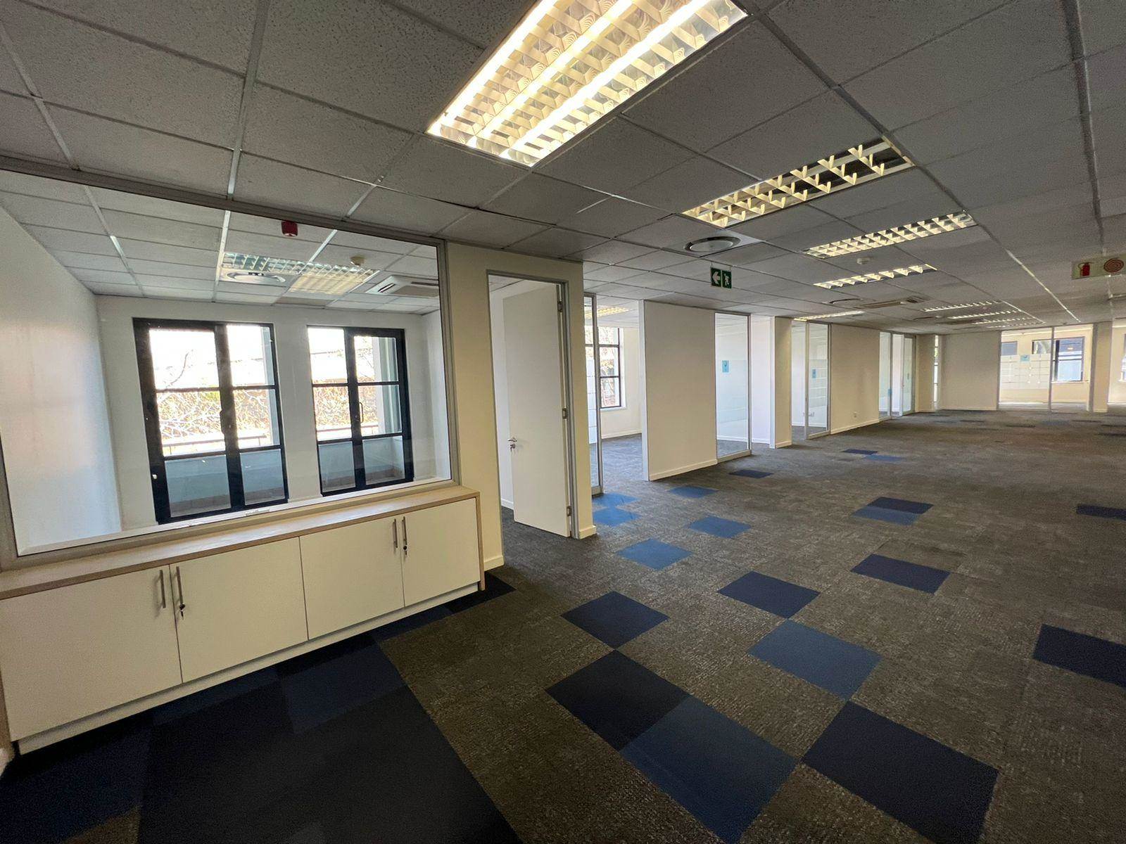 999  m² Commercial space in Sandown photo number 22