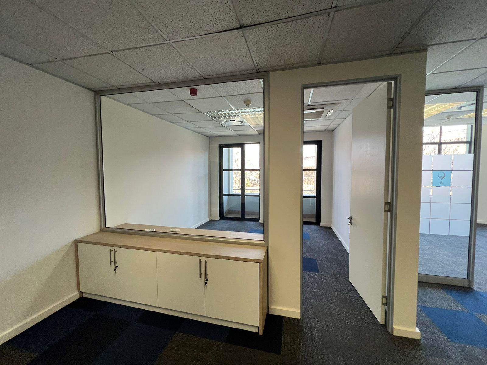 999  m² Commercial space in Sandown photo number 19