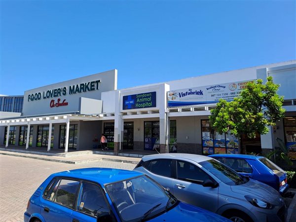 201  m² Retail Space in Sunningdale