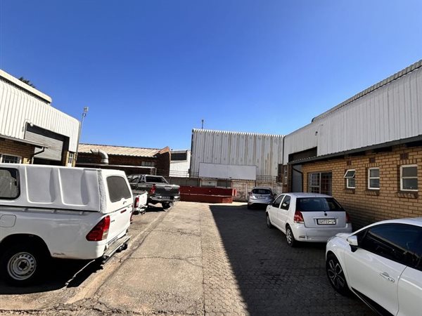 250  m² Industrial space