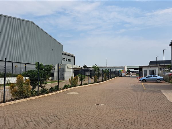 180  m² Industrial space