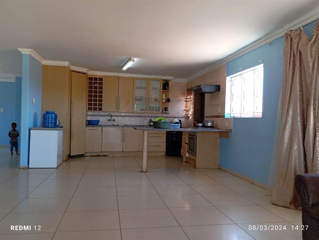 4 Bed House in Mothibistad photo number 4