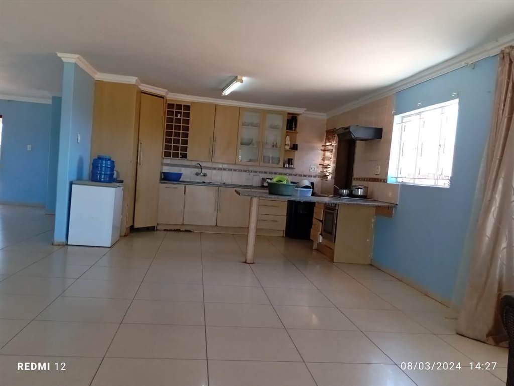 4 Bed House in Mothibistad photo number 5
