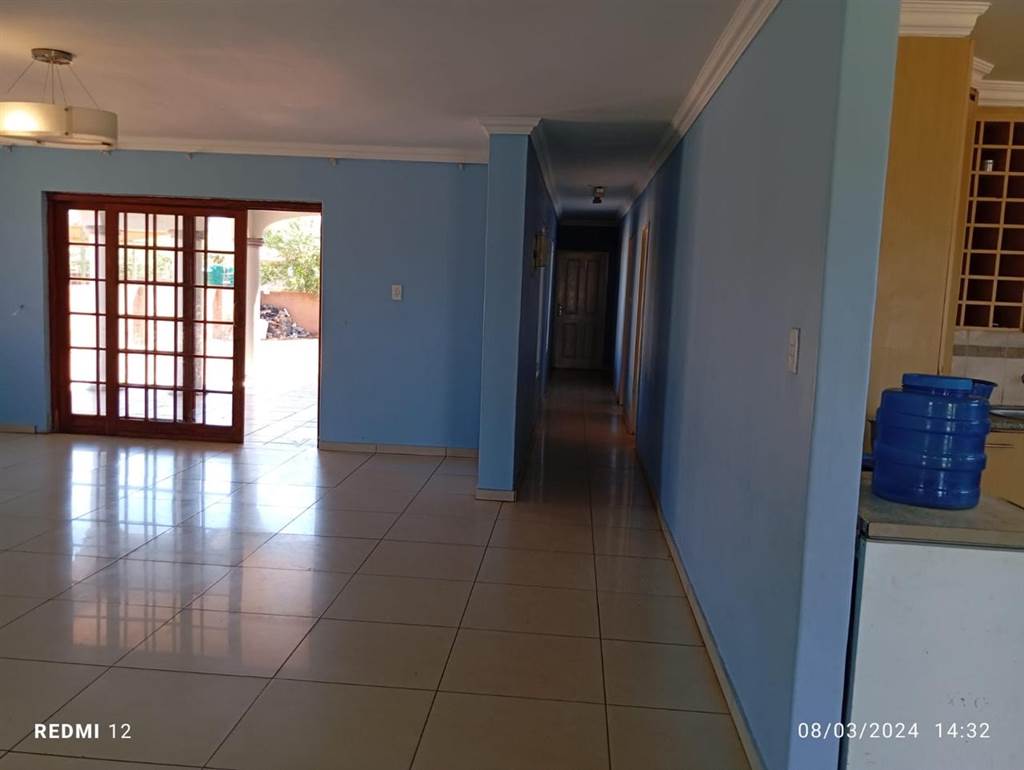 4 Bed House in Mothibistad photo number 18