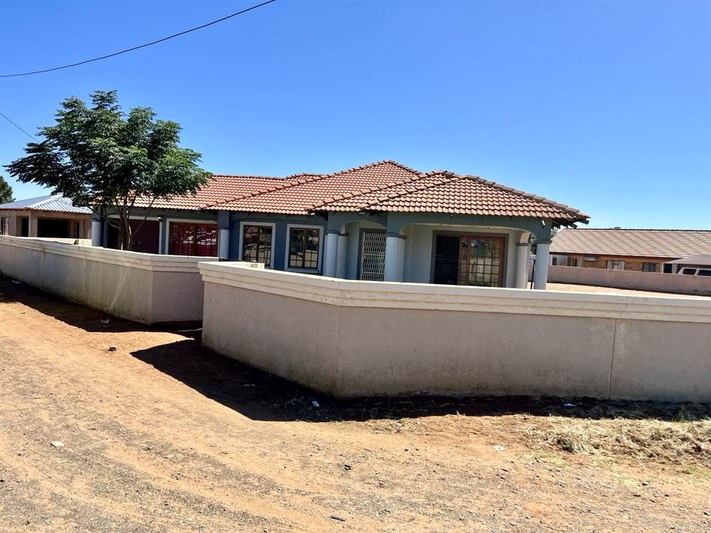 4 Bed House in Mothibistad photo number 1