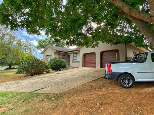 4 Bedroom House 4 Bedroom House