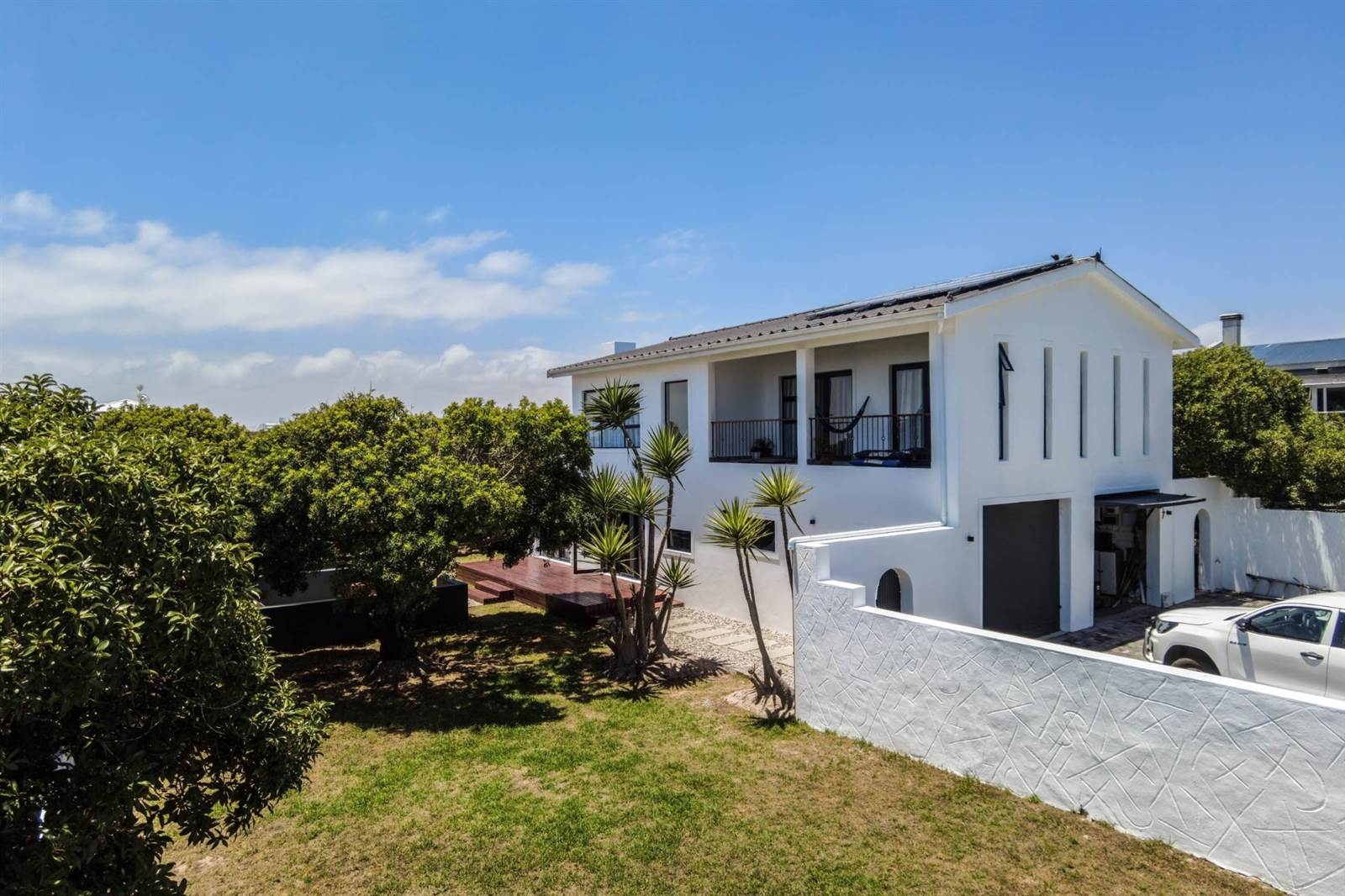 3 Bed House in Yzerfontein photo number 1