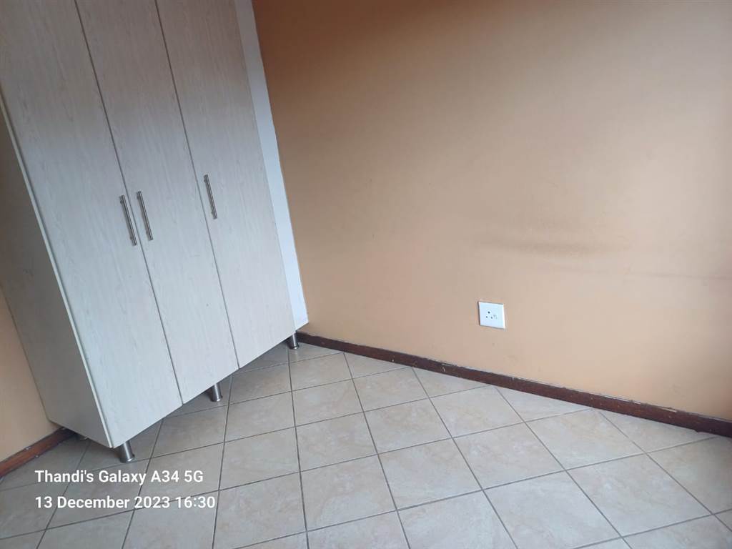 2 Bed Apartment in Noordwyk photo number 8