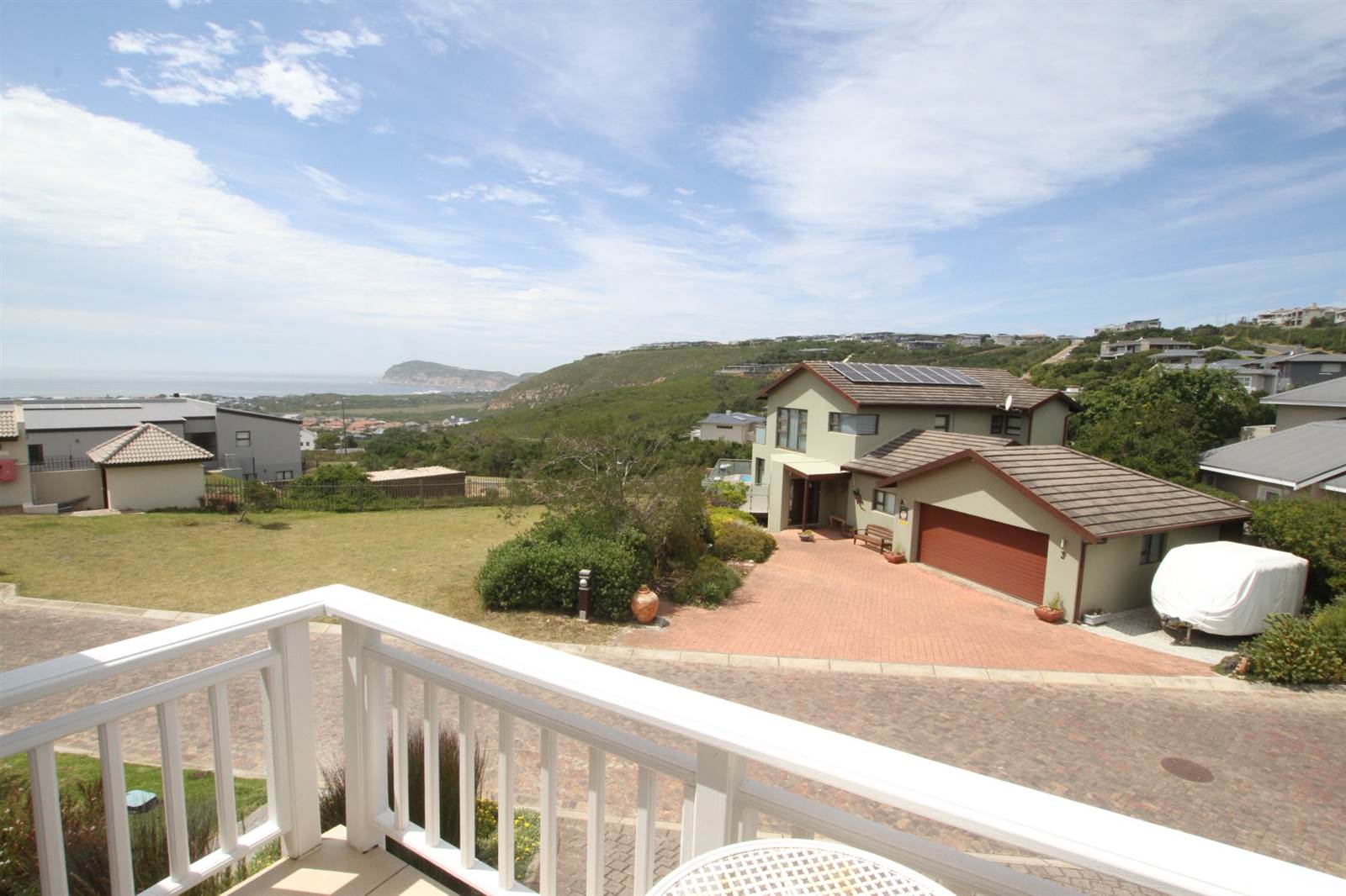 4 Bed House in Whale Rock photo number 22