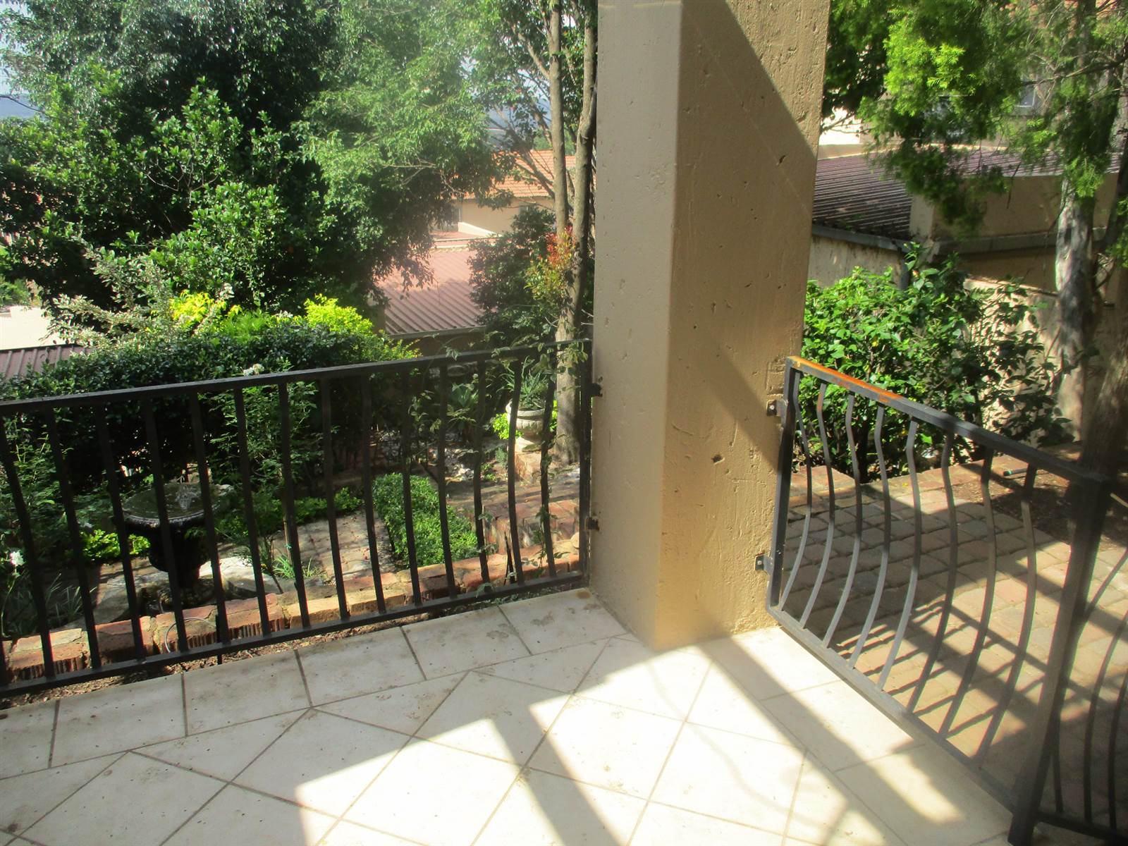 2 Bed Townhouse in La Montagne photo number 25