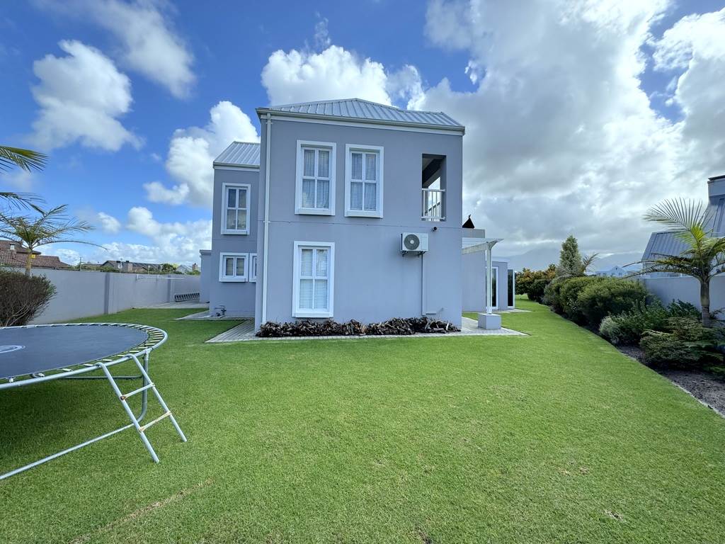 3 Bed House in Kingswood Golf Estate photo number 24