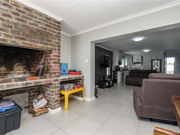3 Bedroom House 3 Bedroom House