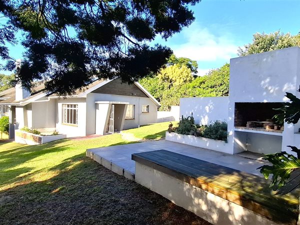 4 Bedroom House 4 Bedroom House