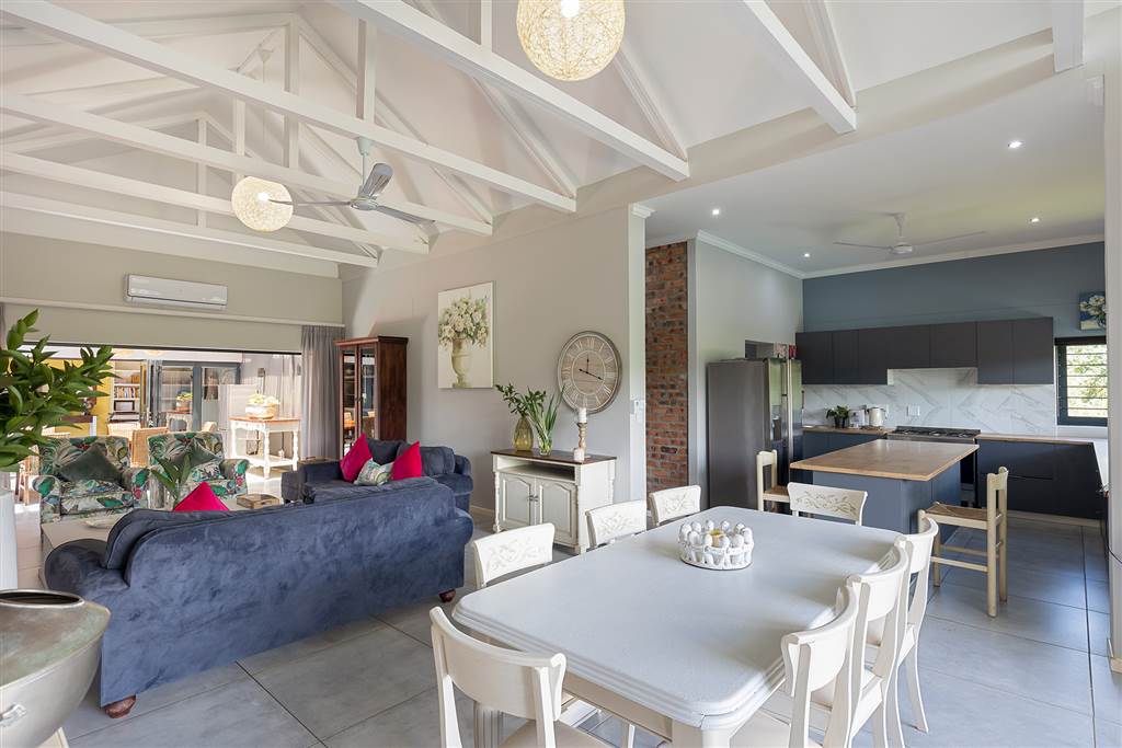 4 Bed House for sale in Salt Rock T4103183 Private Property