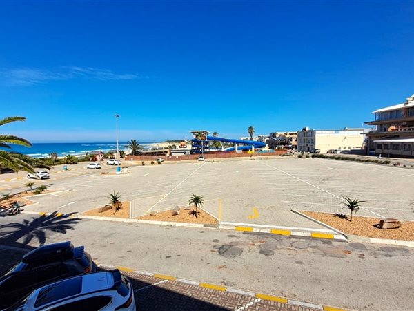 400 m² Commercial space 400 m² Commercial space