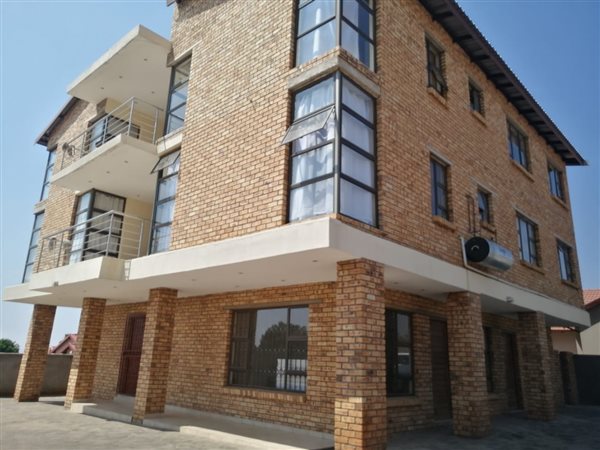 Commercial space in Tlhabane