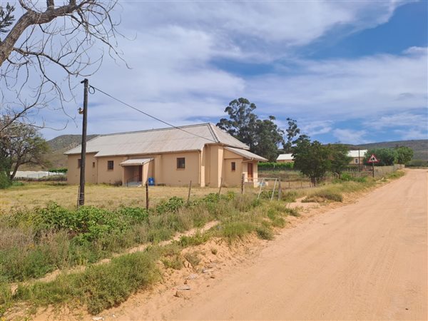 2282 m² Land available in Klawer
