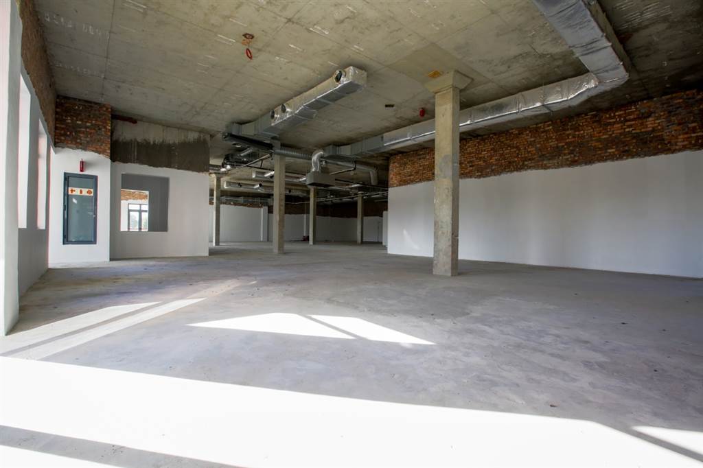 696  m² Retail Space in Sanddrift photo number 6
