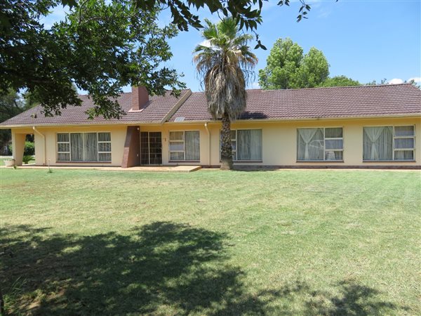 3 Bedroom House 3 Bedroom House