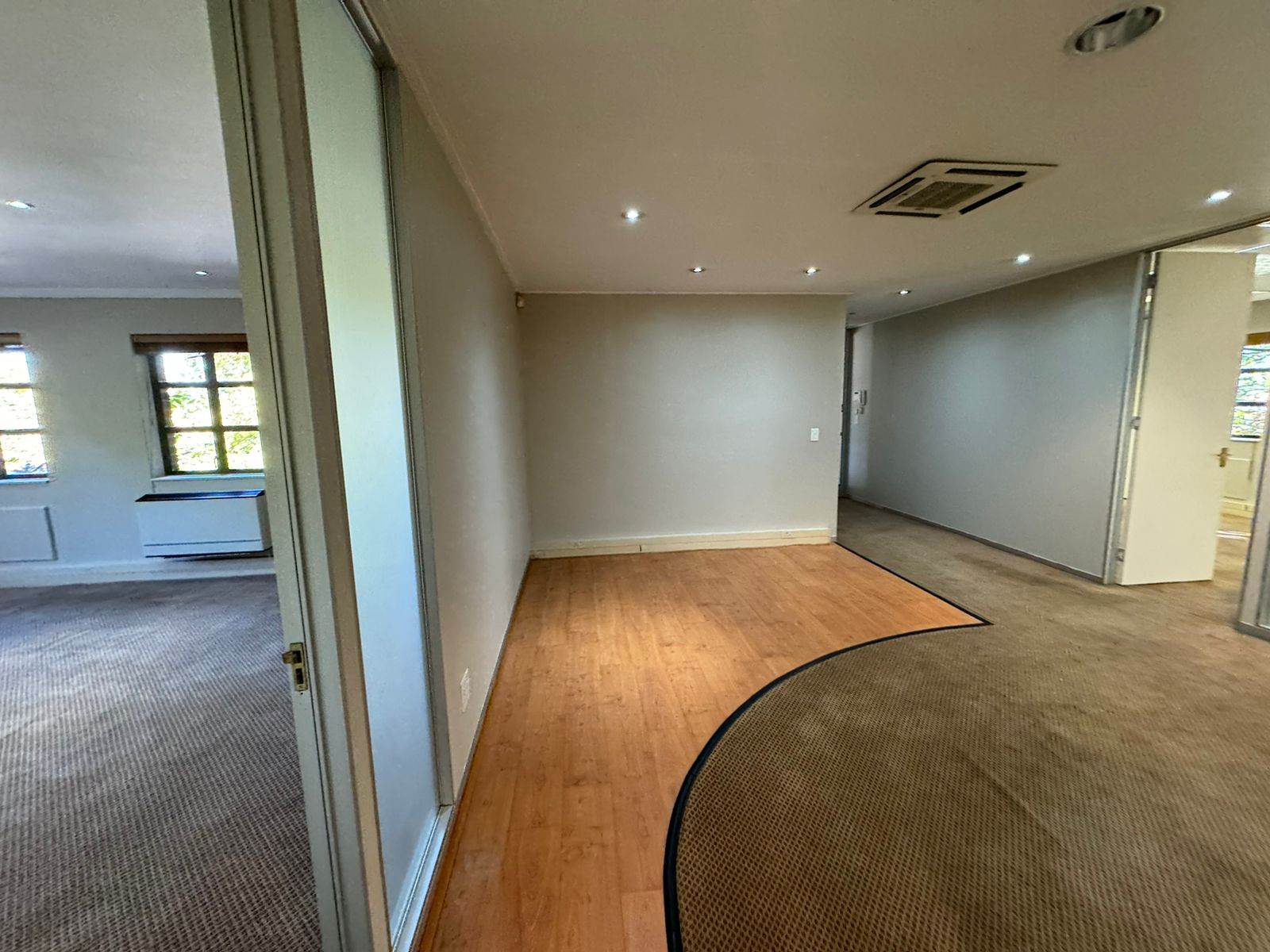 95  m² Commercial space in Rivonia photo number 30